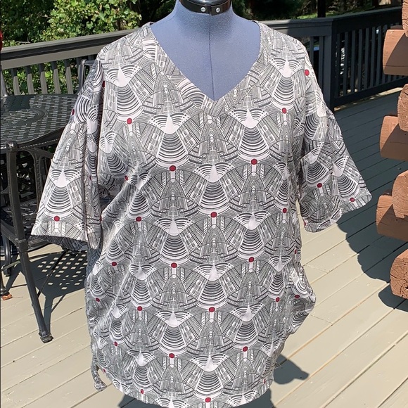 Melissa McCarthy Seven7 Tops - NWT Melissa McCarthy Seven7 Art Deco Tunic 1X